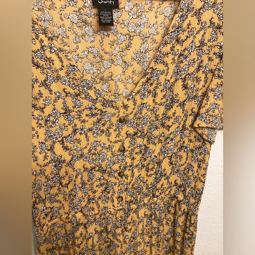 Justify yellow floral juniors dress - Picture 4 of 6